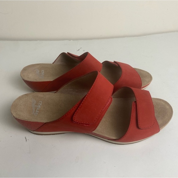 Dansko Vienna Slide Wedge Sandals Red Milled Nubuck Leather Size 40 - Picture 1 of 7